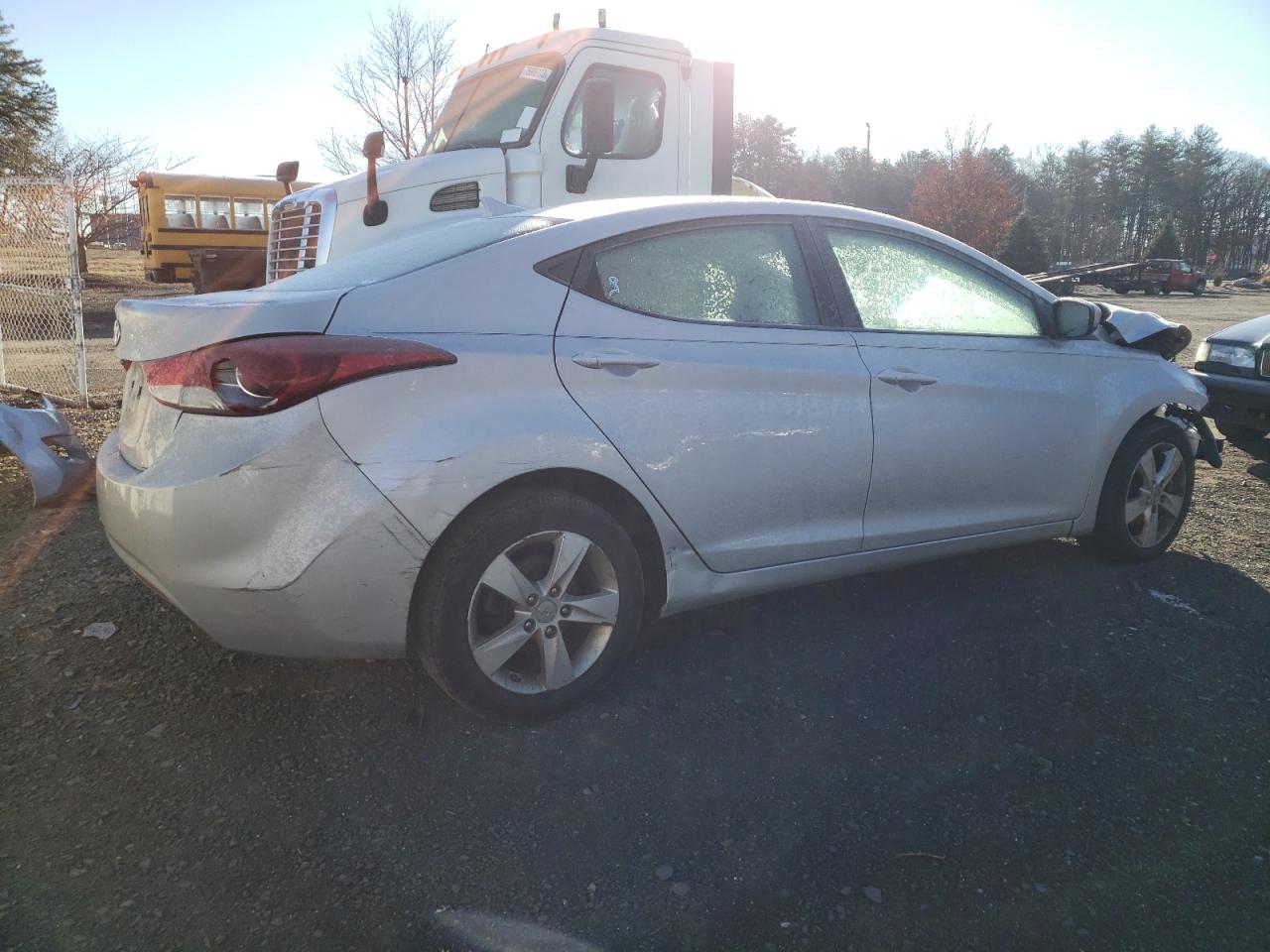Image 3 of 2013 HYUNDAI ELANTRA GLS 2013 with VIN 5NPDH4AE3DH442565