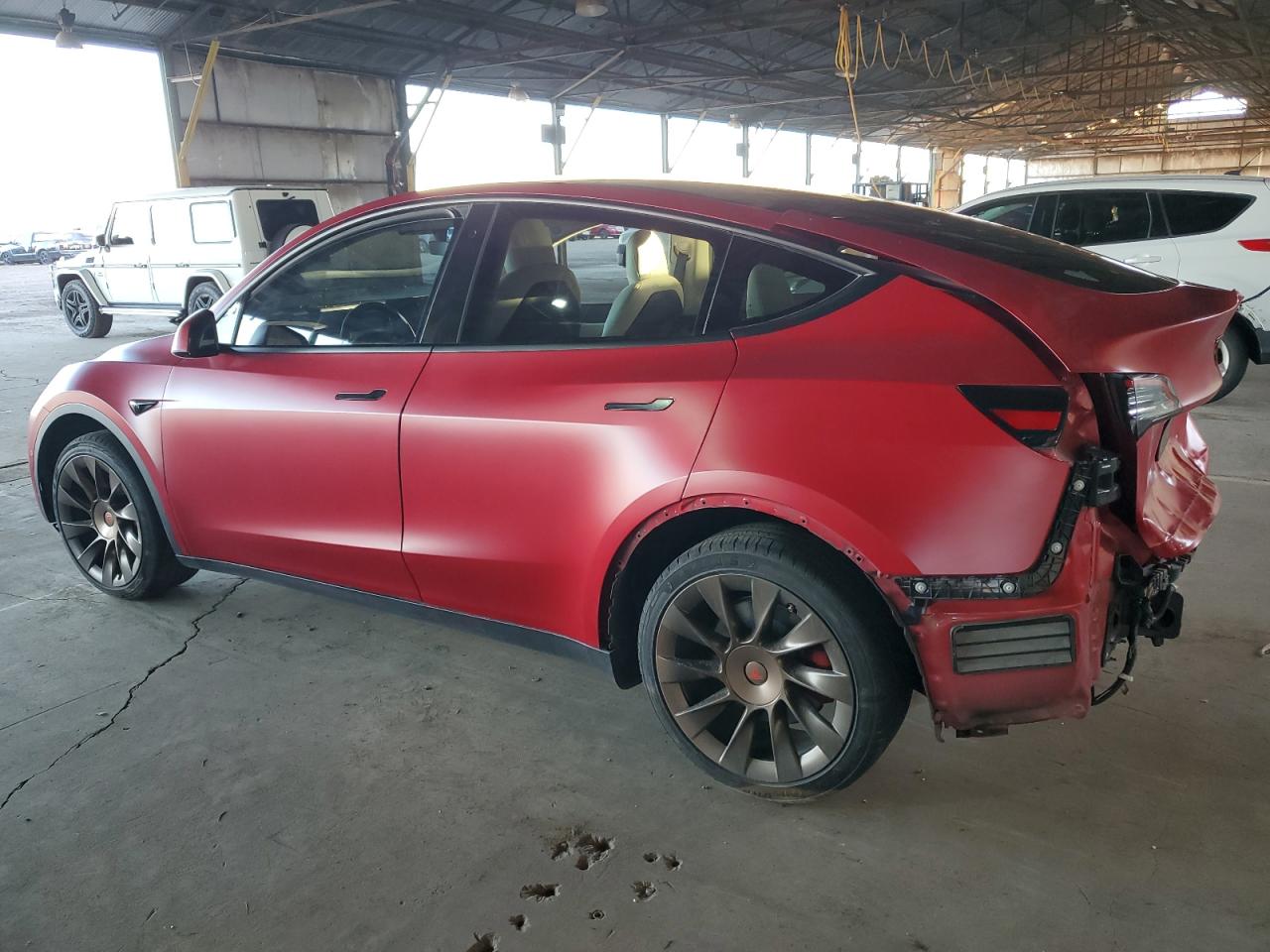 Изображение 2 2020 TESLA MODEL Y  2020 с VIN 5YJYGDEE1LF051930