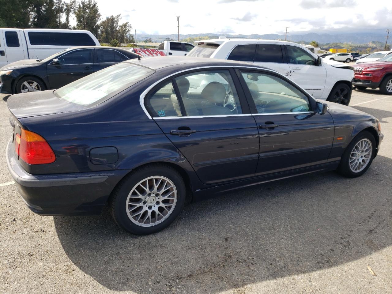 Obraz 3 z 1999 BMW 328 I AUTOMATIC 1999 z VIN WBAAM5339XFR07586