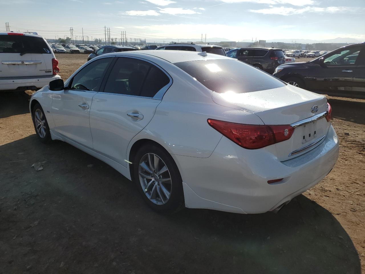 Obraz 2 z 2016 INFINITI Q50 BASE 2016 z VIN JN1CV7AP4GM203014