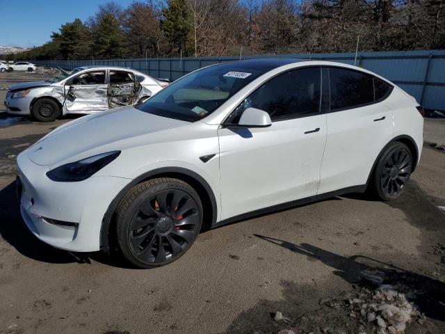 Obraz 1 z 2022 TESLA MODEL Y  2022 z VIN 7SAYGDEF7NF462974