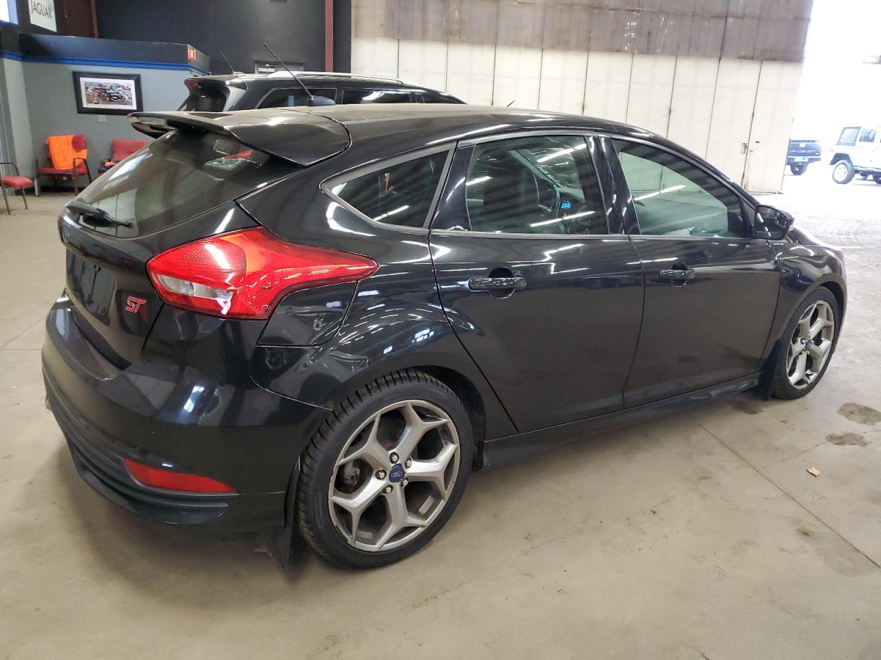 Image 3 of 2015 FORD FOCUS ST 2015 with VIN 1FADP3L95FL364825