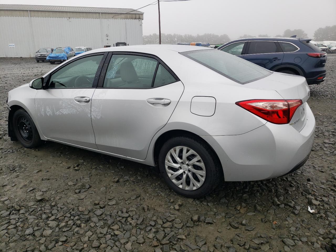 Image 2 of 2018 TOYOTA COROLLA L 2018 with VIN 2T1BURHE6JC015157