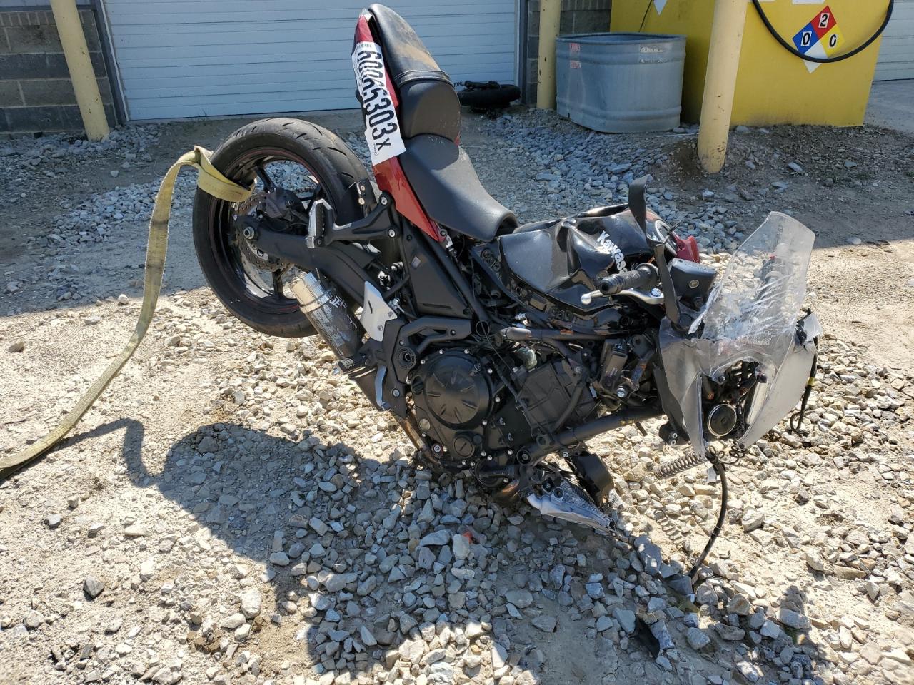 Изображение Kawasaki Ex650 M 2021