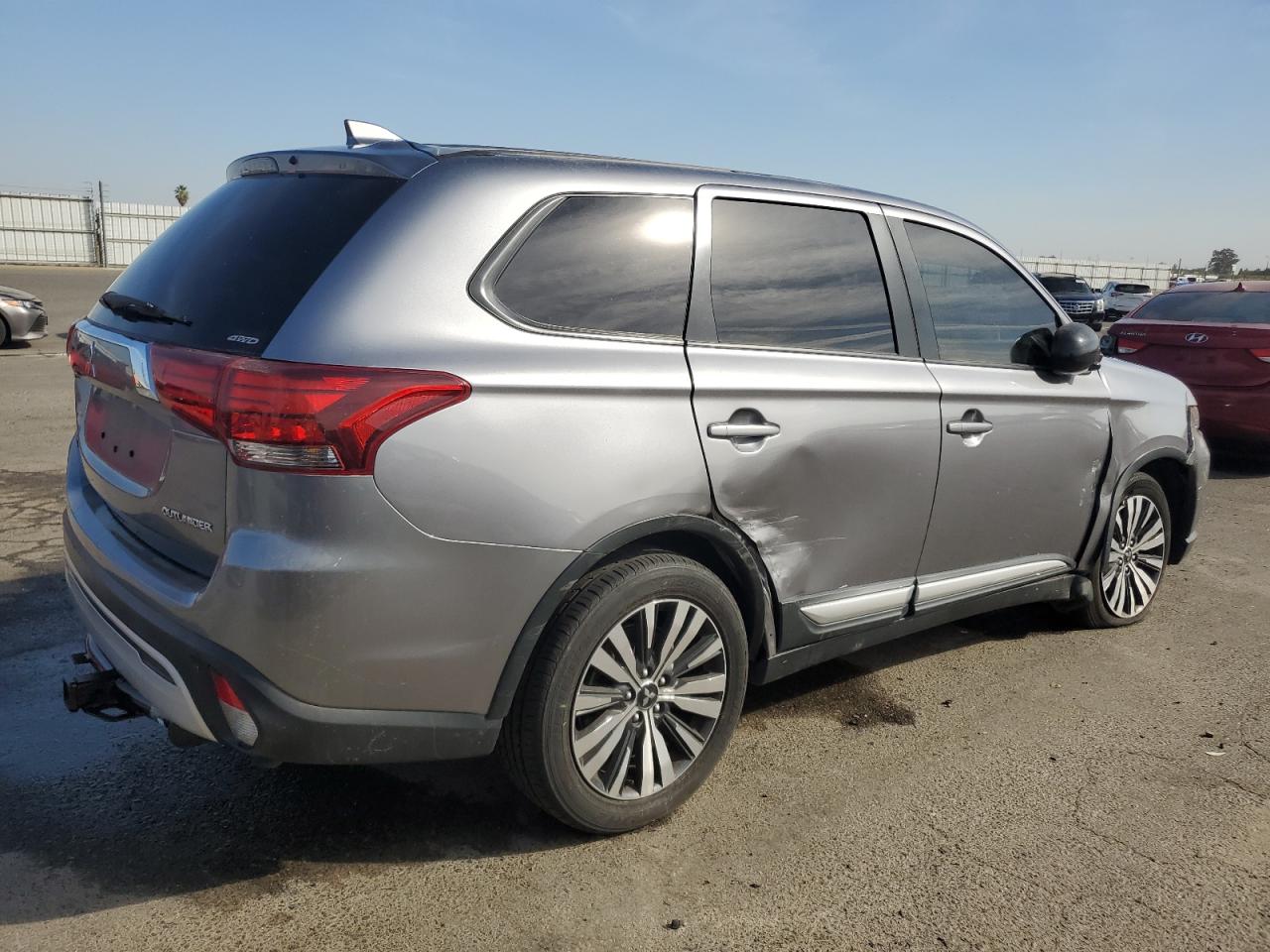 Image 3 of 2019 MITSUBISHI OUTLANDER SE 2019 with VIN JA4AZ3A38KZ006710