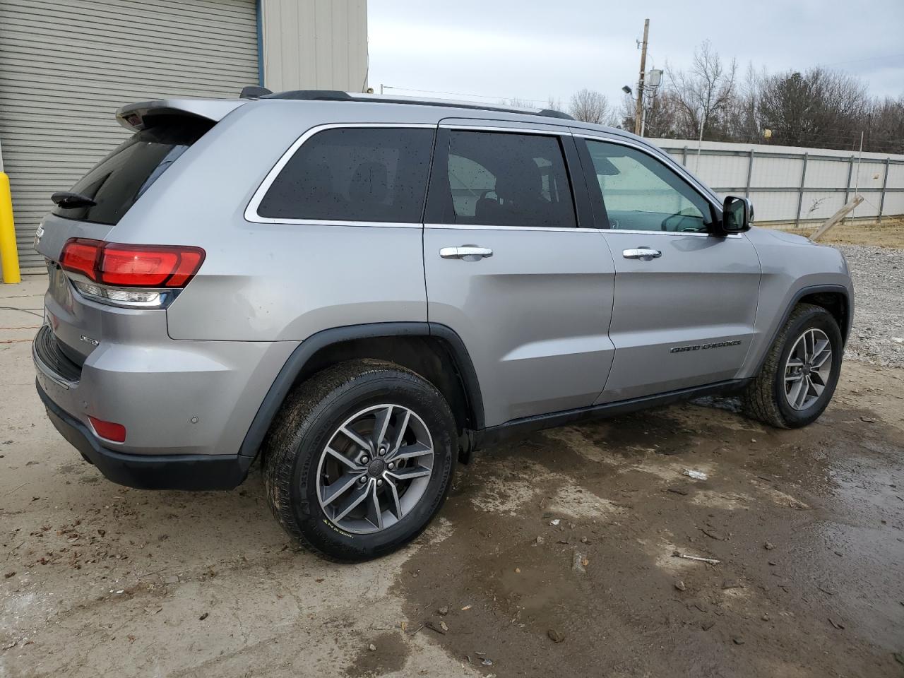 Image 3 of 2020 JEEP GRAND CHEROKEE LIMITED 2020 with VIN 1C4RJFBG1LC224642