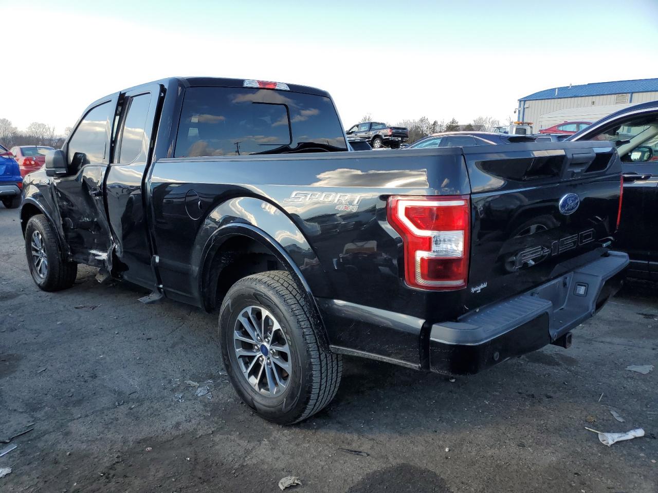 Obraz 2 z 2019 FORD F150 SUPER CAB 2019 z VIN 1FTFX1E41KKE43787