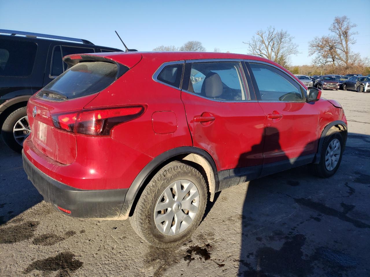 Obraz 3 z 2018 NISSAN ROGUE SPORT S 2018 z VIN JN1BJ1CP7JW160947