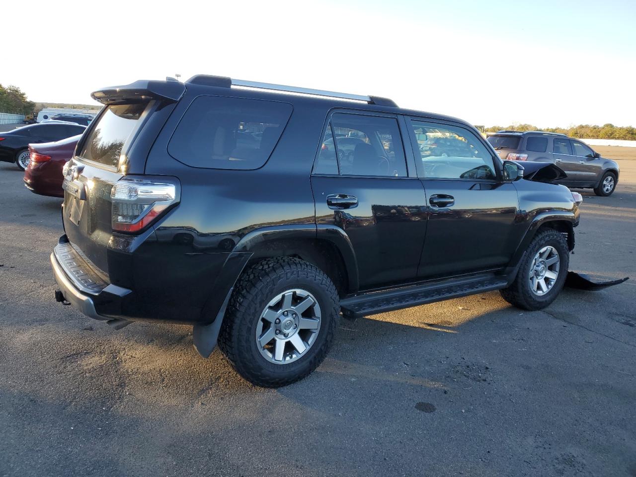 Obraz 3 z 2016 TOYOTA 4RUNNER SR5/SR5 PREMIUM 2016 z VIN JTEBU5JR3G5406323