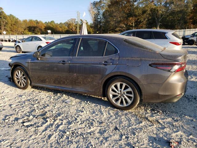 Obraz 2 z 2021 TOYOTA CAMRY LE 2021 z VIN 4T1C11AK5MU472916
