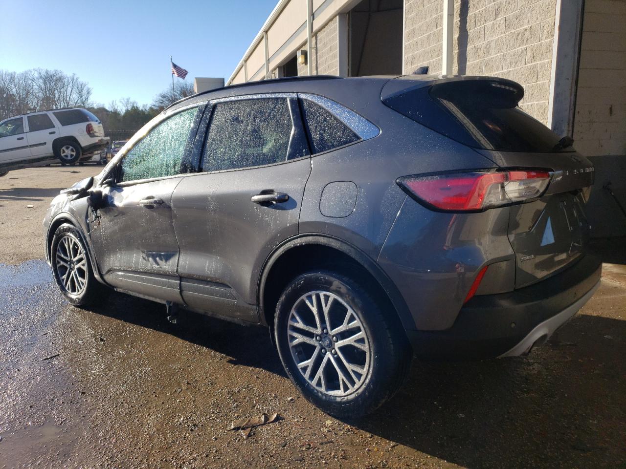 Image 2 of 2021 FORD ESCAPE SEL 2021 with VIN 1FMCU9H61MUA51466