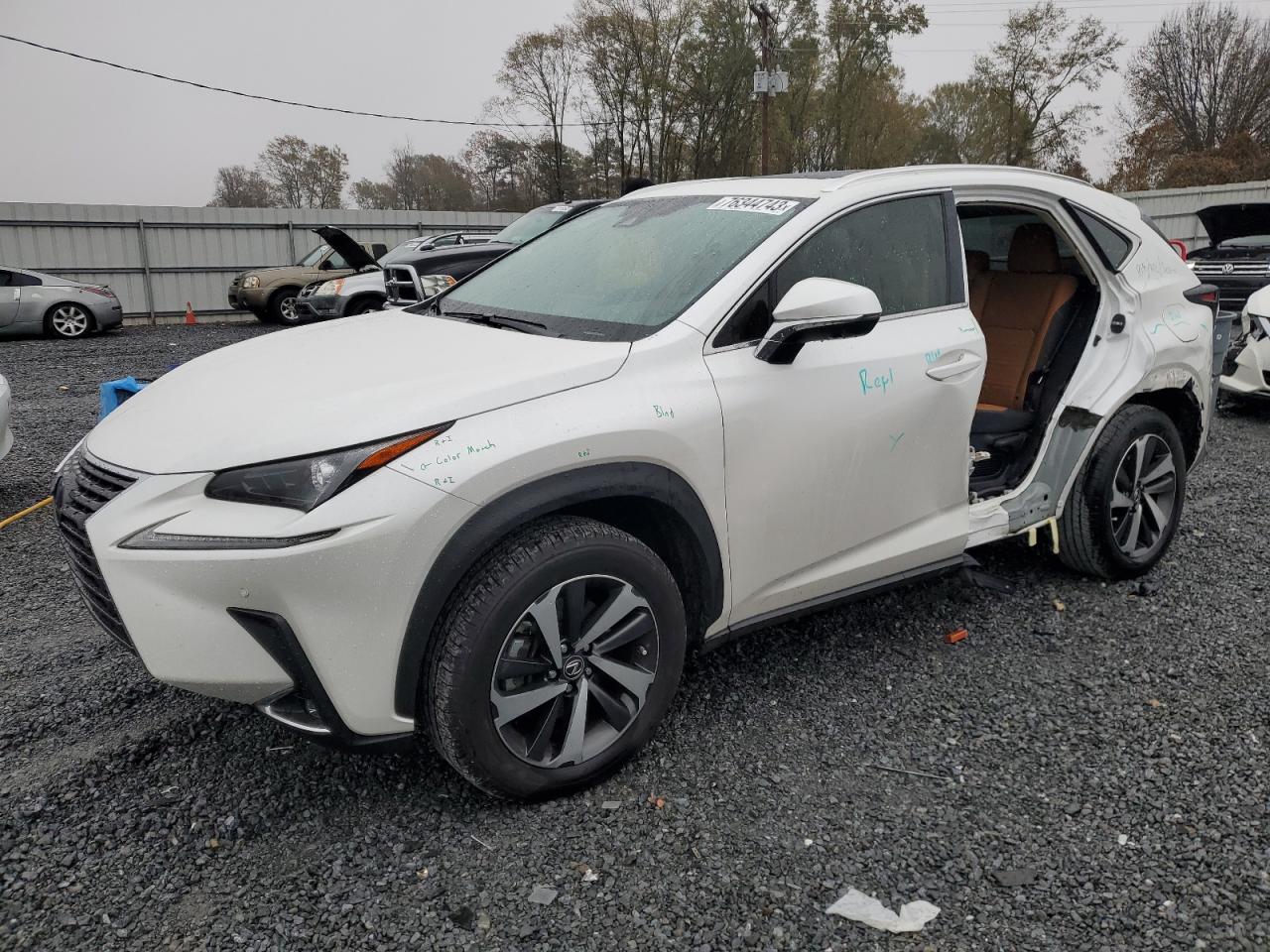 Изображение 2021 LEXUS NX 300H BASE 2021