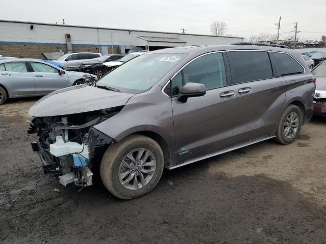 Image 1 of 2021 TOYOTA SIENNA XLE 2021 with VIN 5TDYSKFC7MS037298