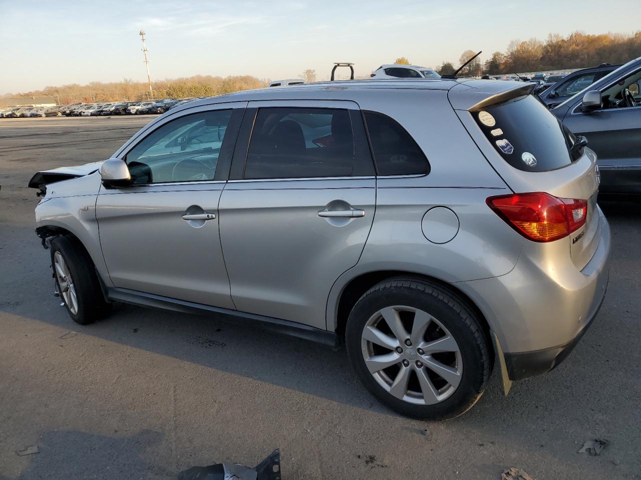 Изображение 2 2015 MITSUBISHI OUTLANDER SPORT SE 2015 с VIN 4A4AR4AU2FE004316