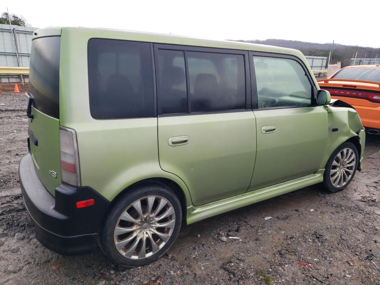 Изображение 3 2004 TOYOTA SCION XB 2004 с VIN JTLKT334340151814