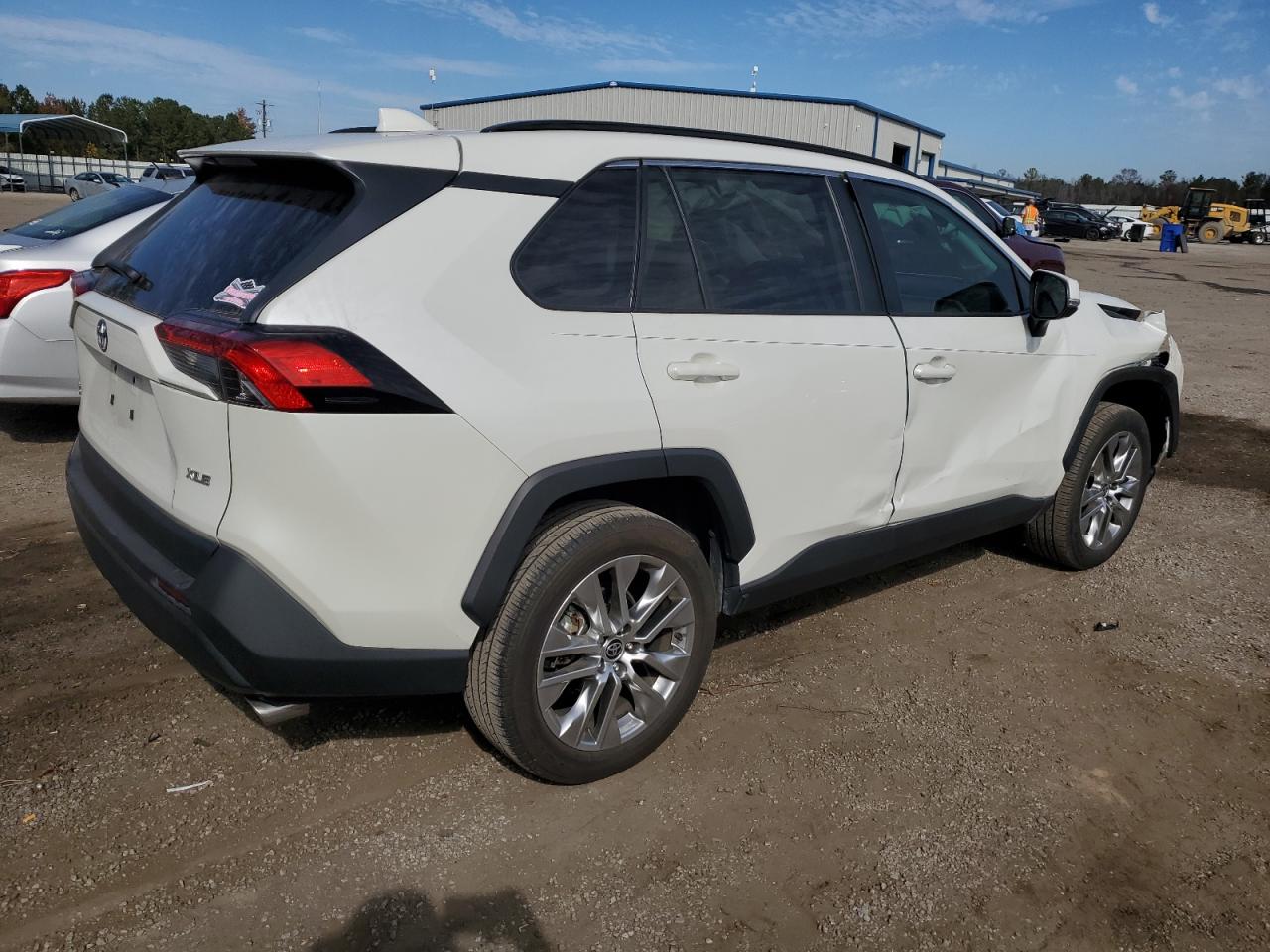 Image 3 of 2022 TOYOTA RAV4 XLE PREMIUM 2022 with VIN 2T3C1RFVXNW203269