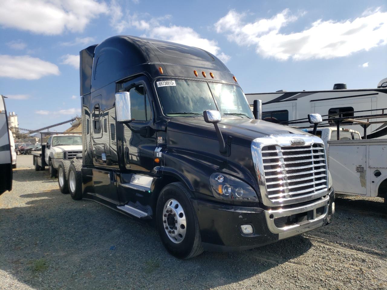 2017 FREIGHTLINER CASCADIA 125  2017 image