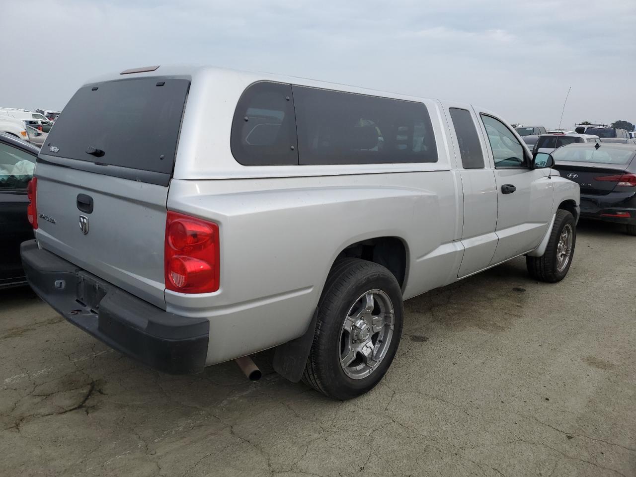 Image 3 of 2006 DODGE DAKOTA ST 2006 with VIN 1D7HE22KX6S714364