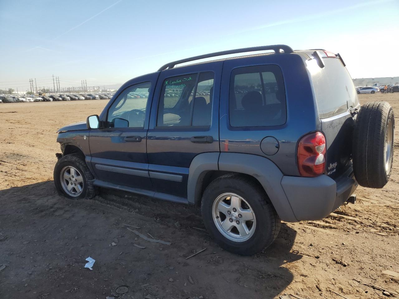 Изображение 2 2005 JEEP LIBERTY SPORT 2005 с VIN 1J4GL48565W658353