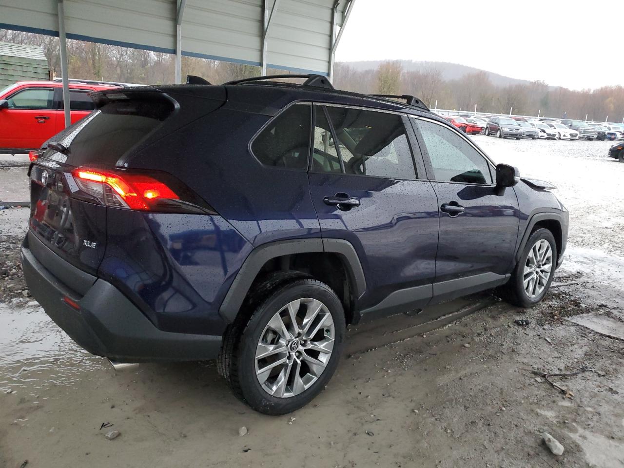 Image 3 of 2020 TOYOTA RAV4 XLE PREMIUM 2020 with VIN 2T3C1RFV0LW079302