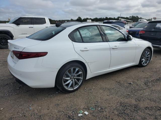 Image 3 of 2022 ALFA ROMEO GIULIA SUPER 2022 with VIN ZARFANBN0N7661092