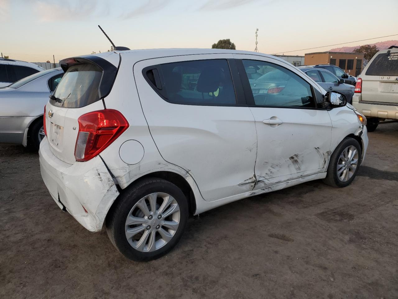 Obraz 3 z 2021 CHEVROLET SPARK 1LT 2021 z VIN KL8CD6SA9MC225153