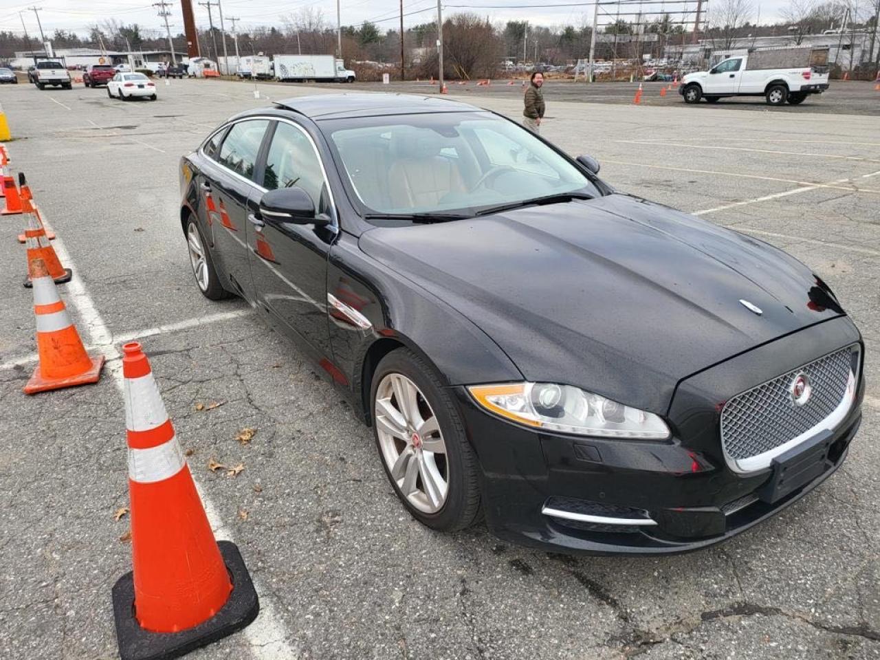 Image 1 of 2014 JAGUAR XJL PORTFOLIO 2014 with VIN SAJWJ2GD2E8V74041