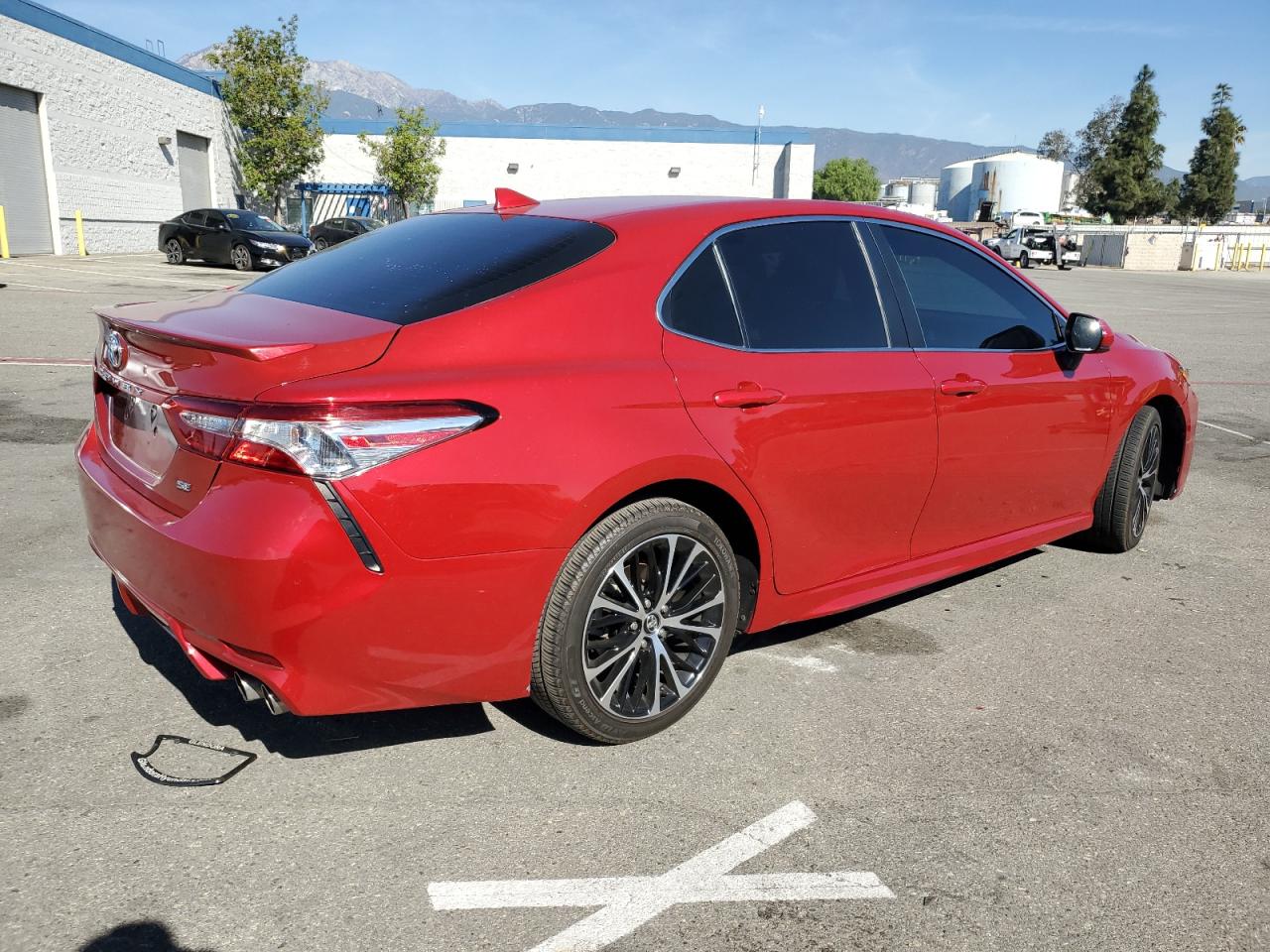 Изображение 3 2020 TOYOTA CAMRY SE 2020 с VIN 4T1G11AK8LU306857