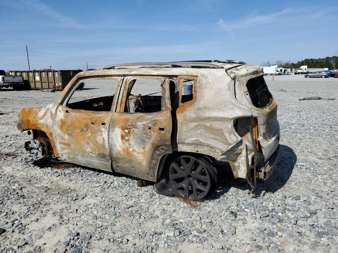 Image 2 of 2018 JEEP RENEGADE LATITUDE 2018 with VIN ZACCJABB8JPH97365