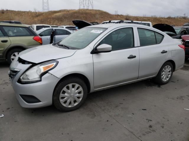 Obraz 1 z 2017 NISSAN VERSA S 2017 z VIN 3N1CN7AP4HL894332