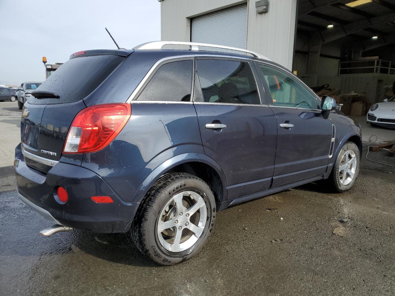 Image 3 of 2014 CHEVROLET CAPTIVA LT 2014 with VIN 3GNAL3EK0ES514039