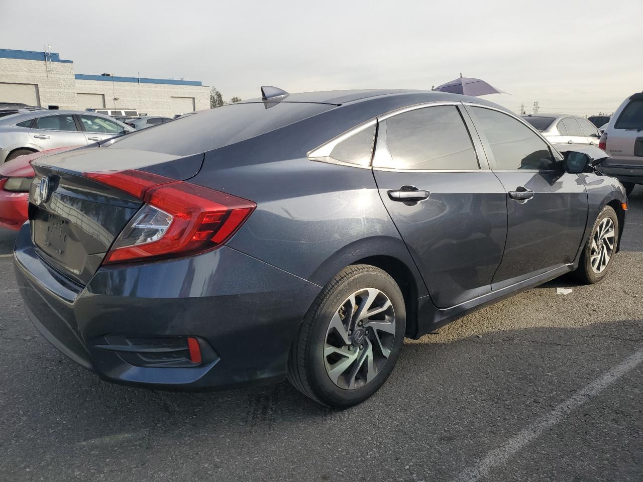 Image 3 of 2018 HONDA CIVIC EX 2018 with VIN 2HGFC2F73JH571711