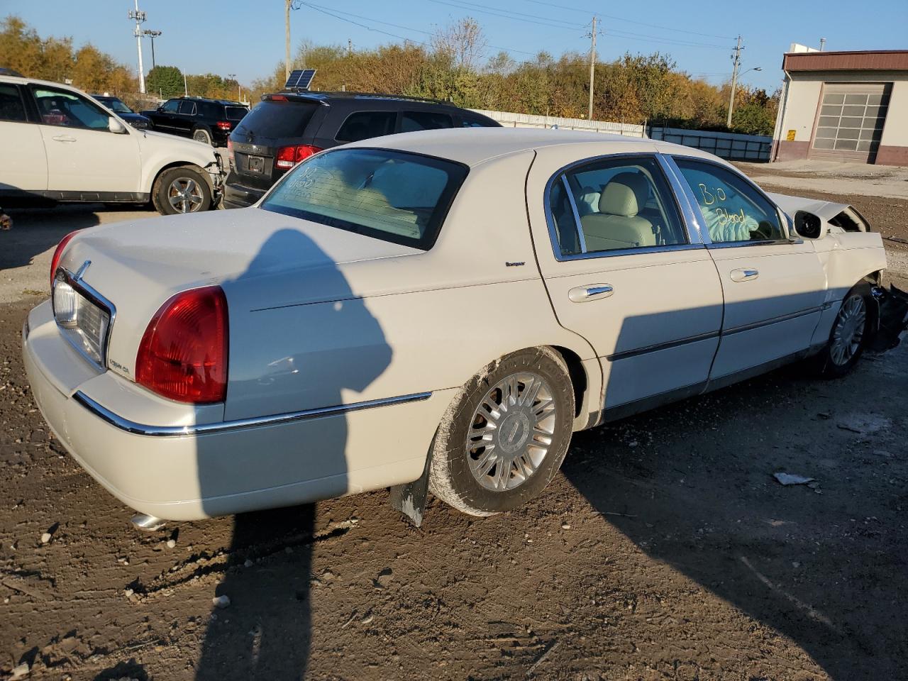 Obraz 3 z 2006 LINCOLN TOWN CAR DESIGNER 2006 z VIN 1LNHM83V86Y632019