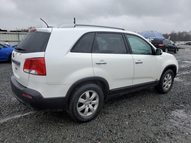 Obraz 3 z 2013 KIA SORENTO LX 2013 z VIN 5XYKTDA6XDG372794