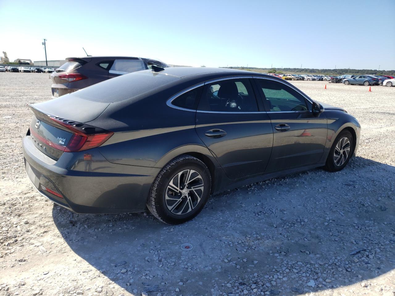 Obraz 3 z 2021 HYUNDAI SONATA HYBRID 2021 z VIN KMHL24JJ9MA027571