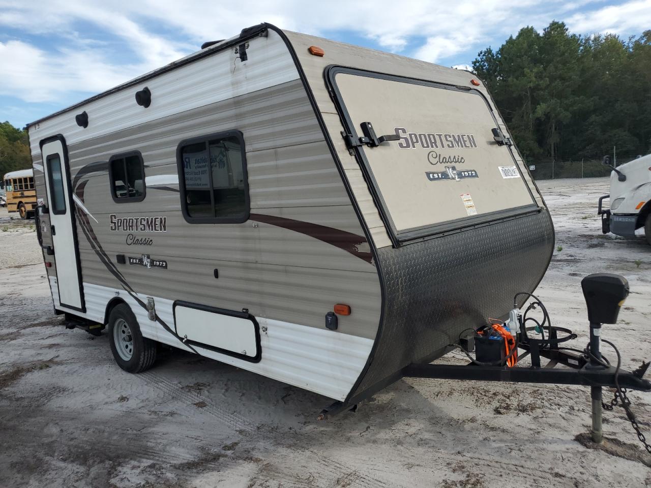 2018 SPOR TRAILER 2018 image