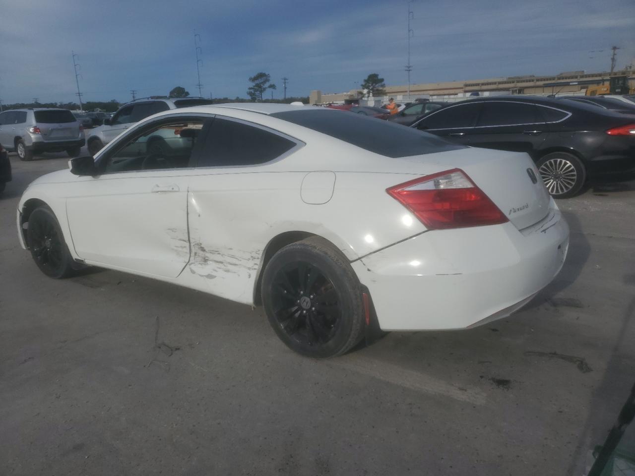 Image 2 of 2010 HONDA ACCORD EXL 2010 with VIN 1HGCS1B81AA012624