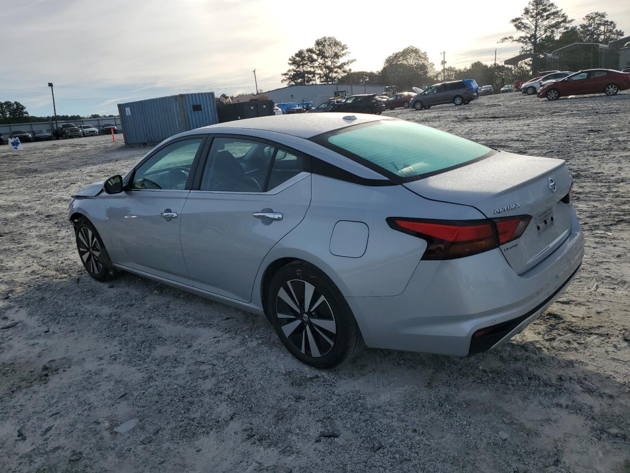 Изображение 2 2021 NISSAN ALTIMA SV 2021 с VIN 1N4BL4DV7MN333582