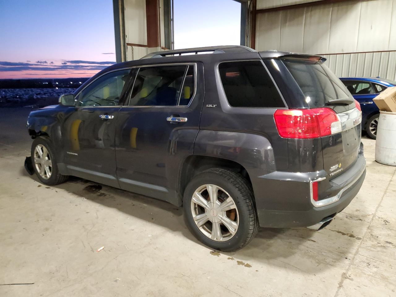 Image 2 of 2016 GMC TERRAIN SLT 2016 with VIN 2GKFLUEK1G6190030