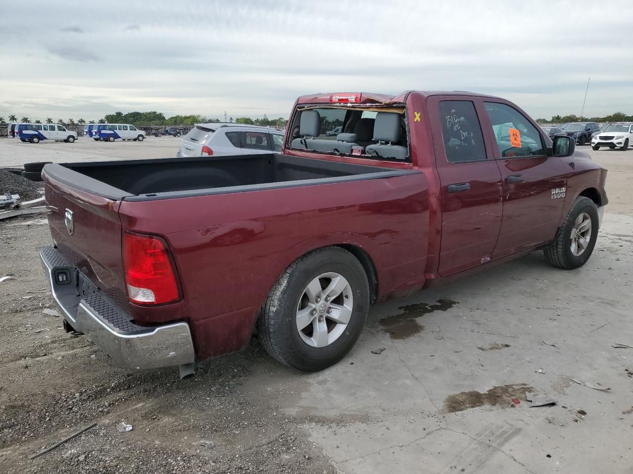 Image 3 of 2018 RAM 1500 ST 2018 with VIN 1C6RR6FG6JS132102