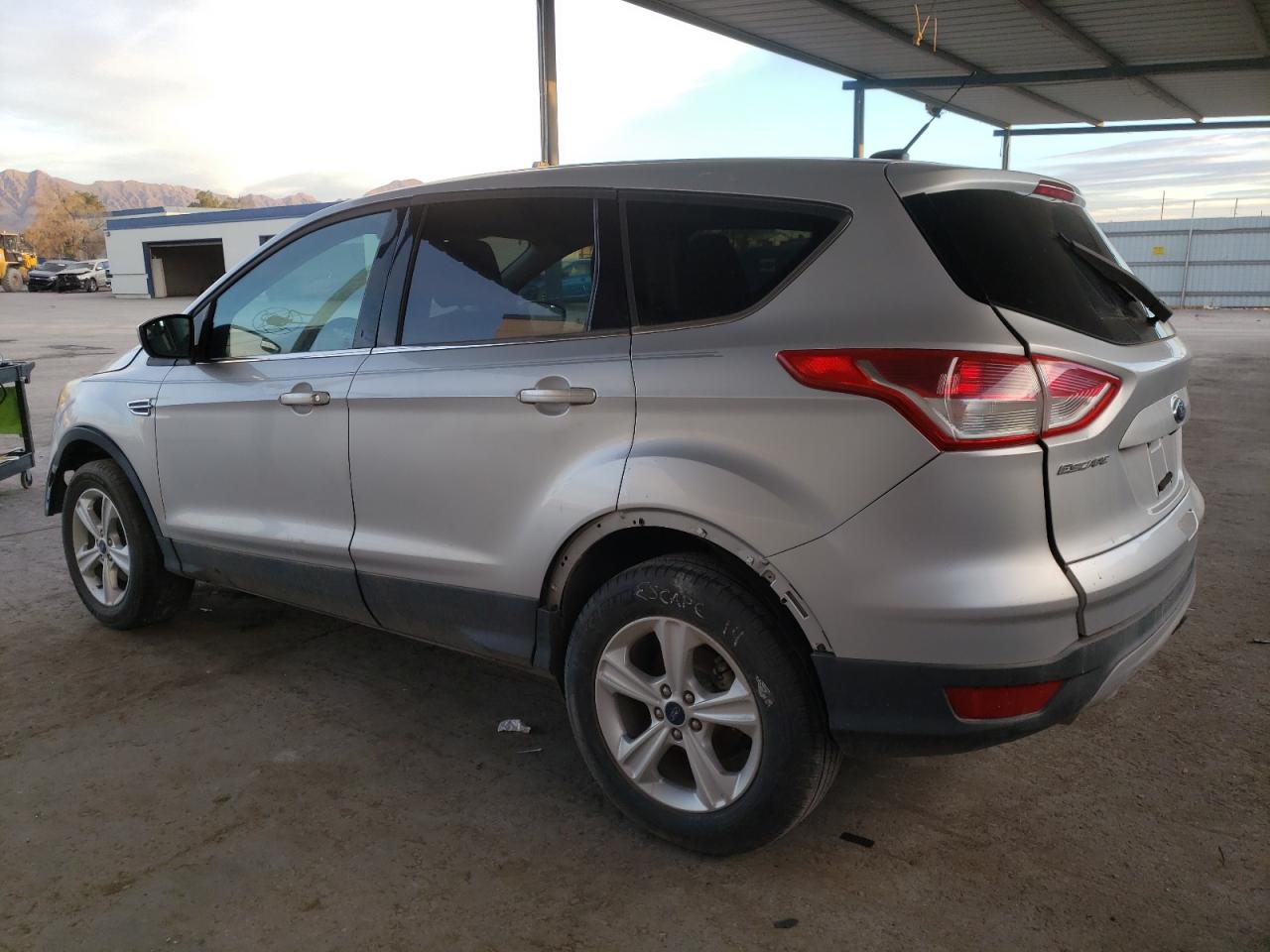 Изображение 2 2016 FORD ESCAPE SE 2016 с VIN 1FMCU0GX8GUB23810
