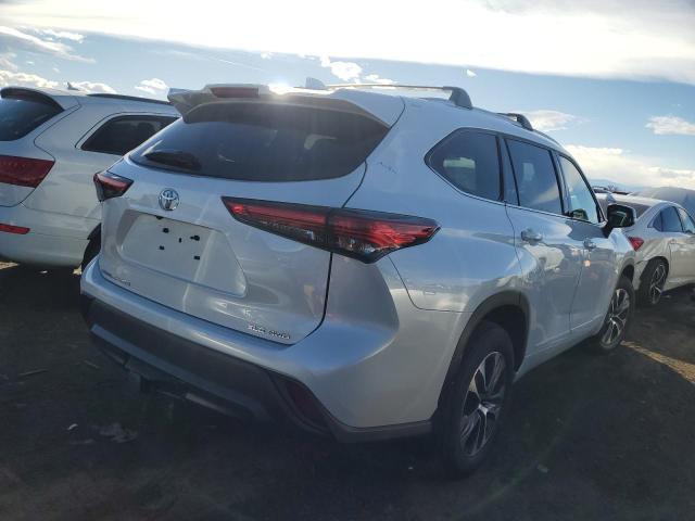 Изображение 3 2022 TOYOTA HIGHLANDER XLE 2022 с VIN 5TDHZRBH3NS255410