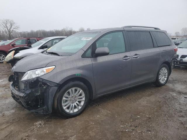 Image 1 of 2017 TOYOTA SIENNA XLE 2017 with VIN 5TDYZ3DC9HS879540