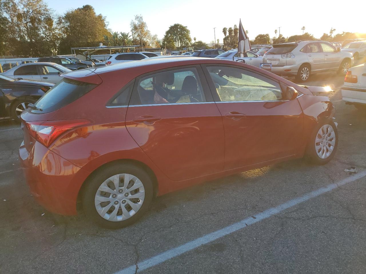 Obraz 3 z 2017 HYUNDAI ELANTRA GT  2017 z VIN KMHD35LH5HU384543