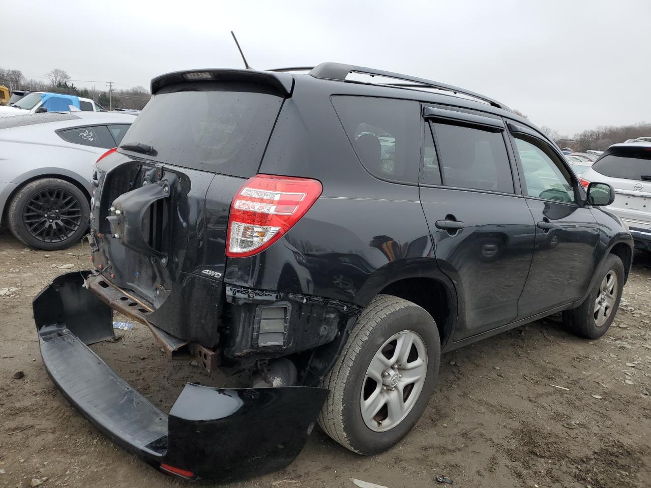 Image 3 of 2011 TOYOTA RAV4  2011 with VIN 2T3BF4DV9BW083558