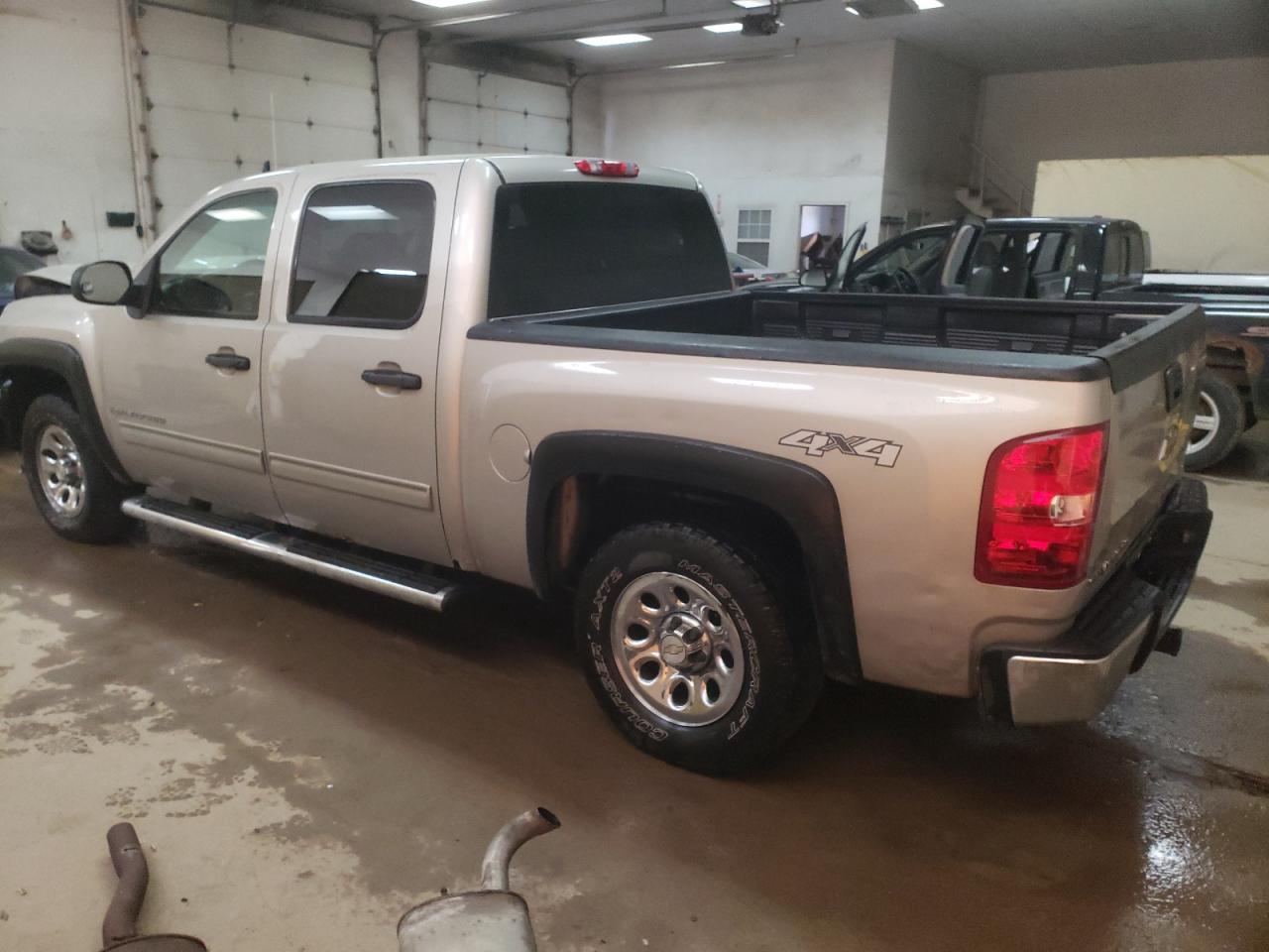 Image 2 of 2009 CHEVROLET SILVERADO K1500 2009 with VIN 3GCEK13C99G254293