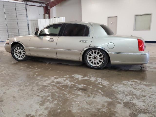 Image 2 of 2006 LINCOLN TOWN CAR SIGNATURE 2006 with VIN 1LNHM81V66Y646455
