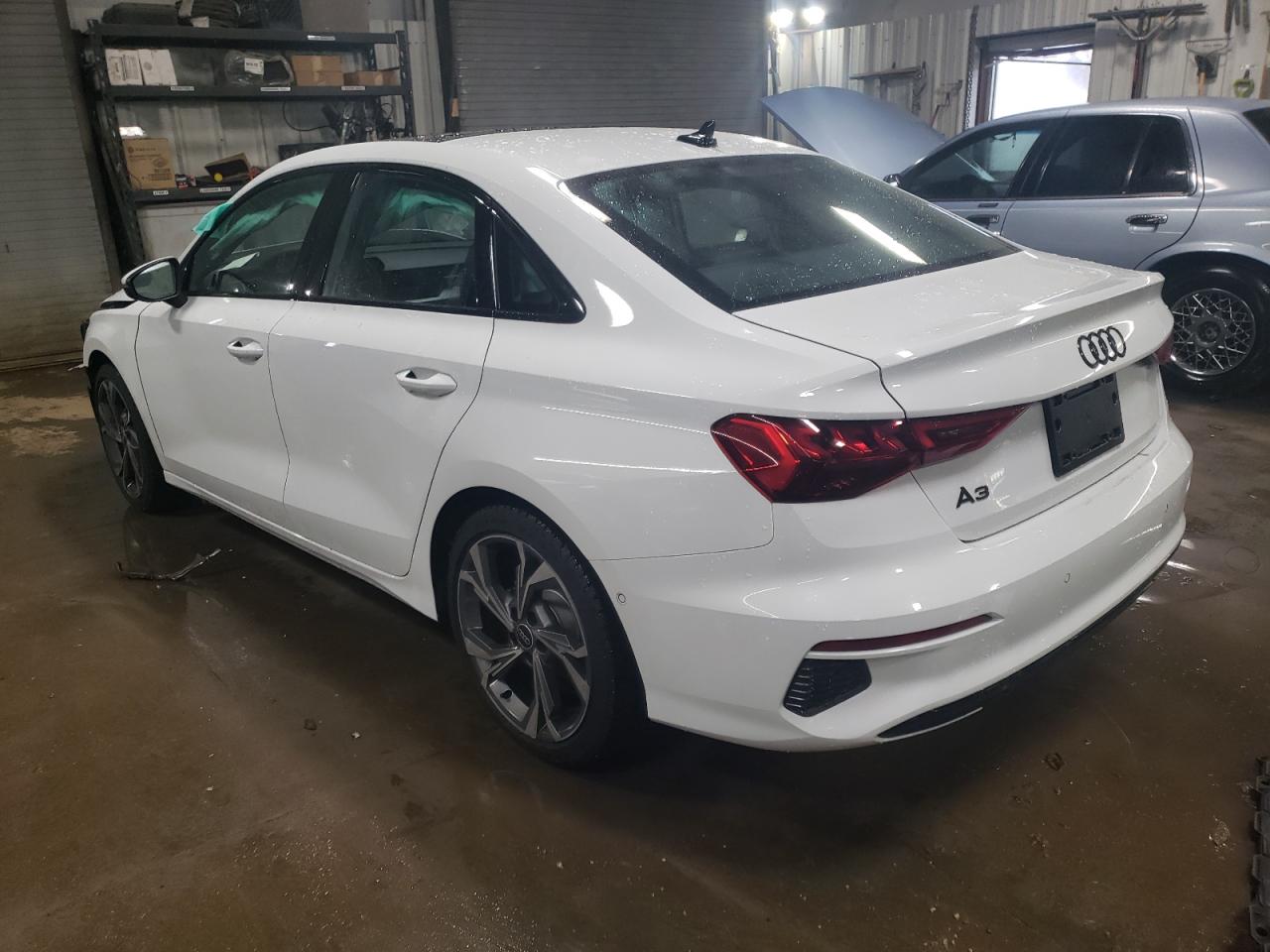Изображение 2 2023 AUDI A3 PREMIUM 2023 с VIN WAUAUDGY0PA090912