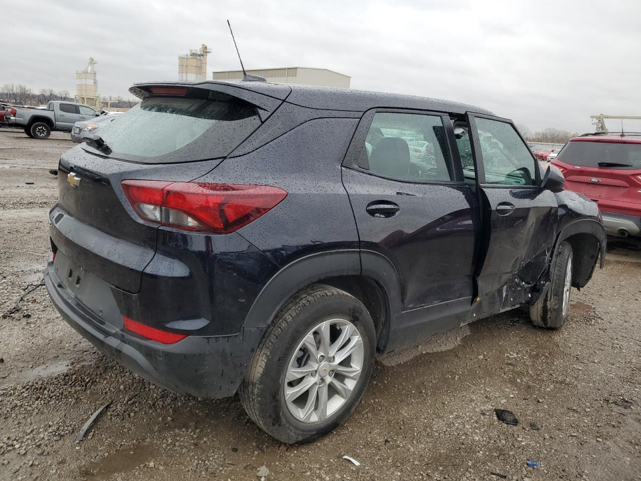 Изображение 3 2021 CHEVROLET TRAILBLAZER LS 2021 с VIN KL79MMS25MB125729