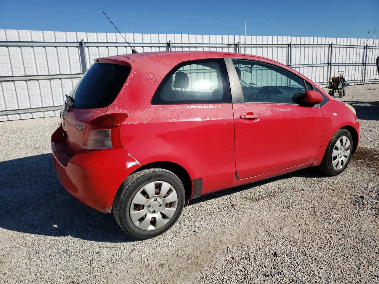 Изображение 3 2008 TOYOTA YARIS  2008 с VIN JTDJT923885164165